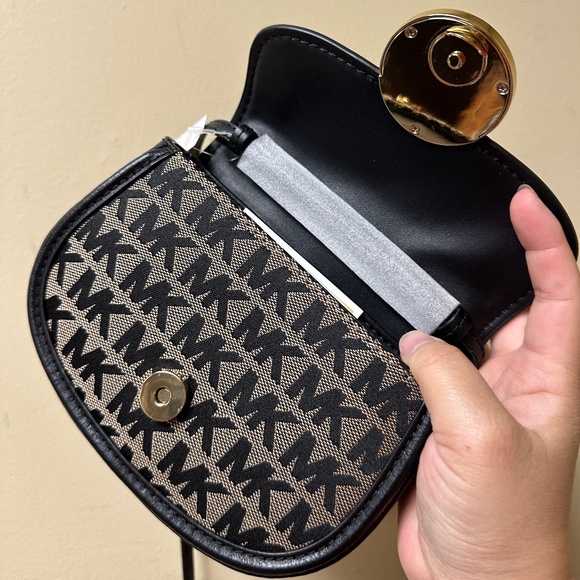 NWT! MK Michael Kors Fulton Leather Small Belt Bag Crossbody In Black 35F9GFTN1J - Picture 3 of 8